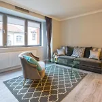 Apartmate- In The Heart Of Old Town Tartaczna Appartement
