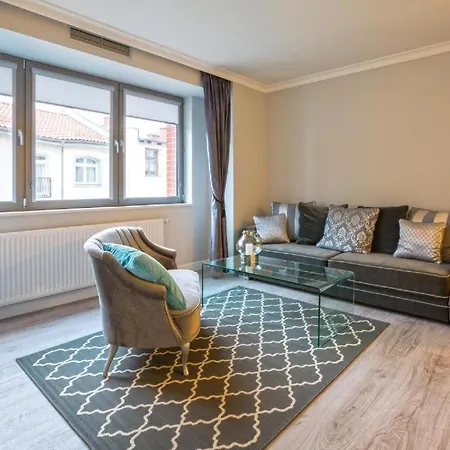 Apartmate- In The Heart Of Old Town Tartaczna Appartement