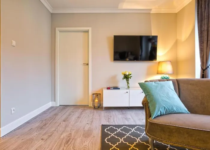 Apartmate- In The Heart Of Old Town Tartaczna Apartman *