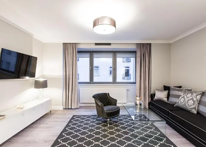 Apartmate- In The Heart Of Old Town Tartaczna Apartman